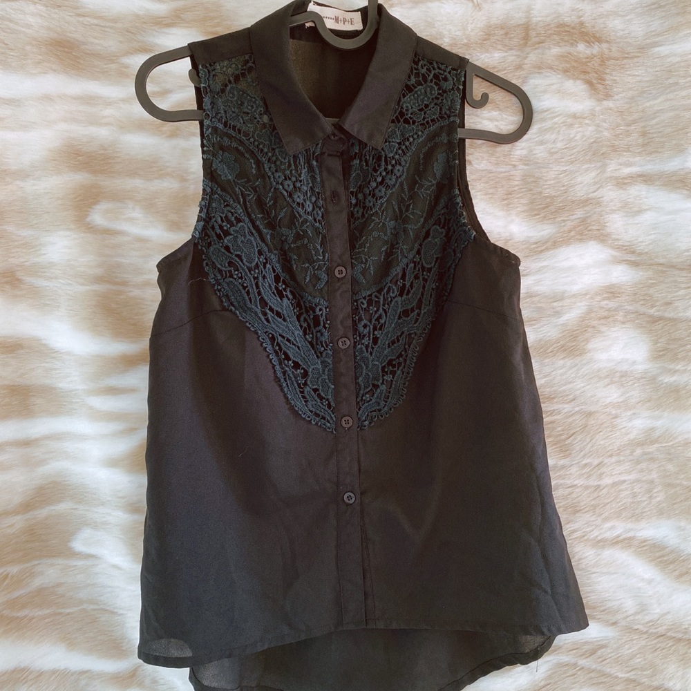 Black lace no sleeve embroidered collar blouse (S)